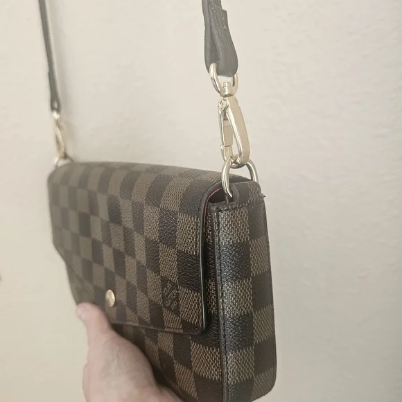 Checkered Brown Designer Handbag Set - Picture 3 of 13